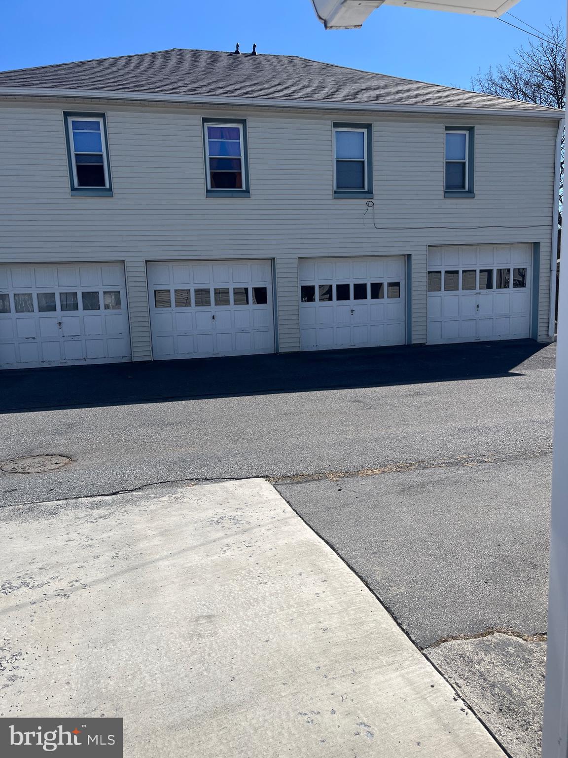 217 W REAR W MAPLE STREET