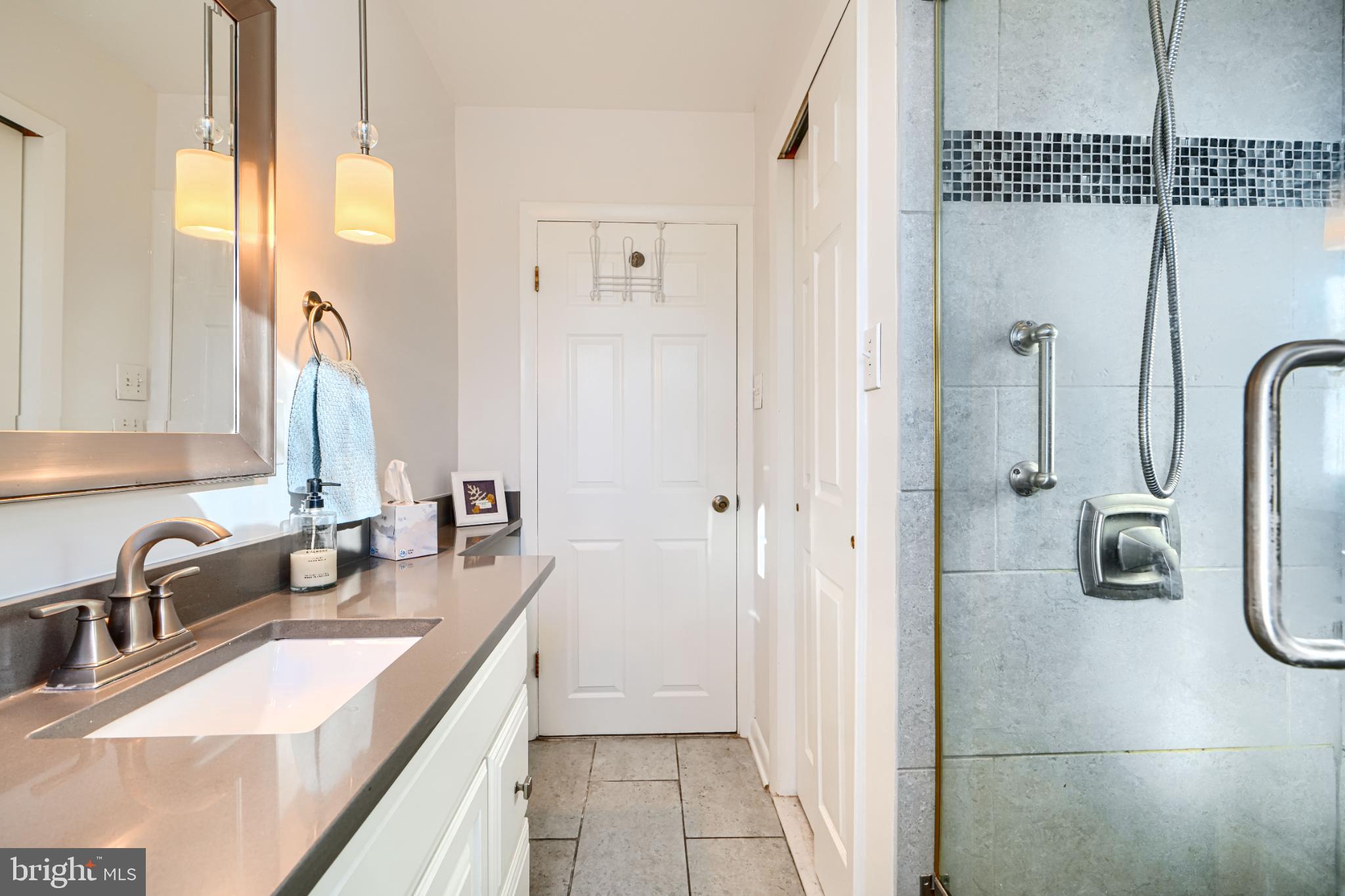 HARWOOD MANOR - Residential