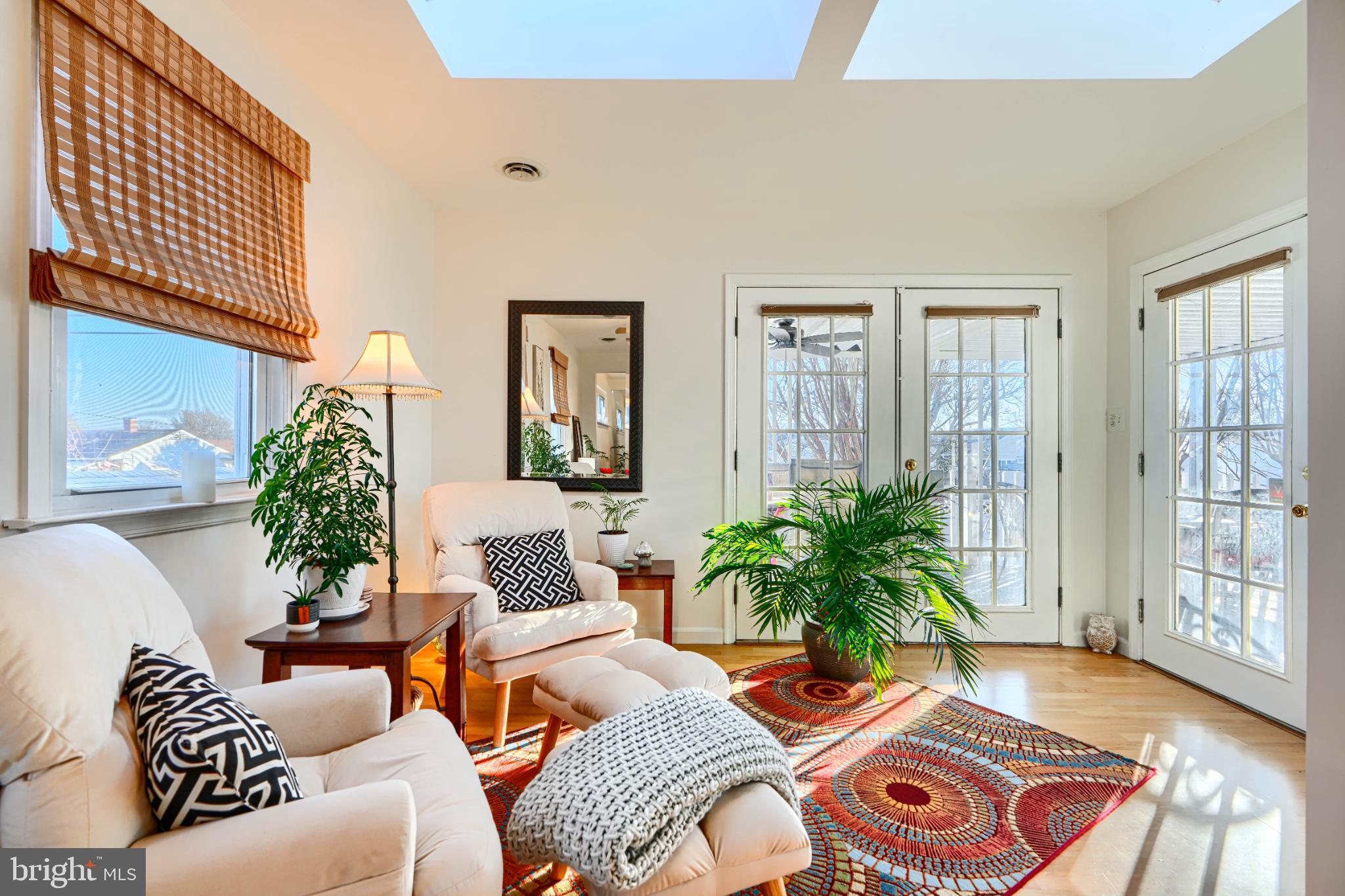 HARWOOD MANOR - Residential