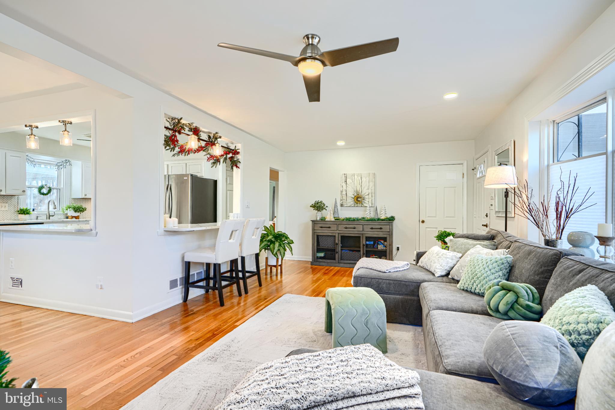 HARWOOD MANOR - Residential