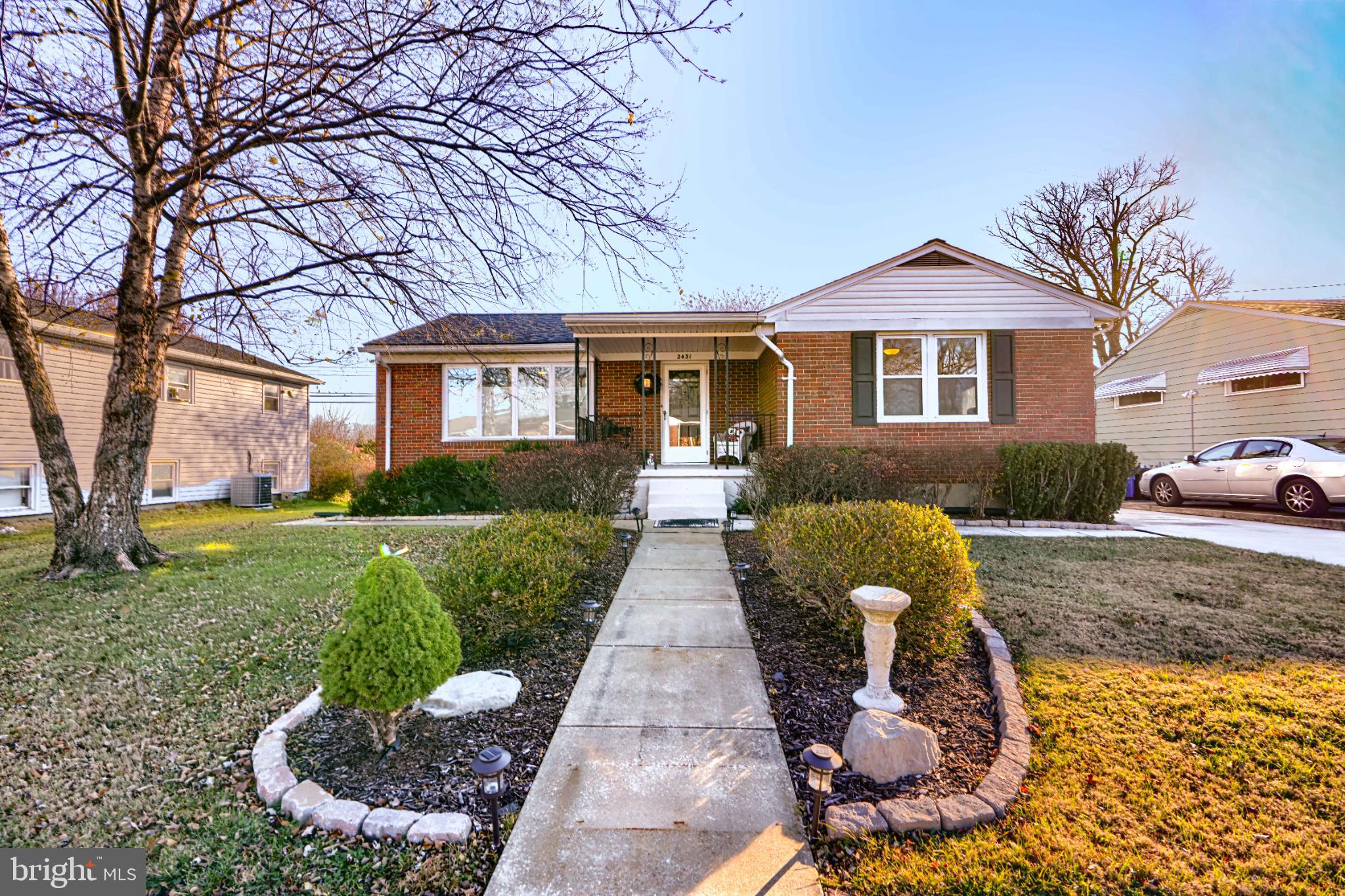 HARWOOD MANOR - Residential