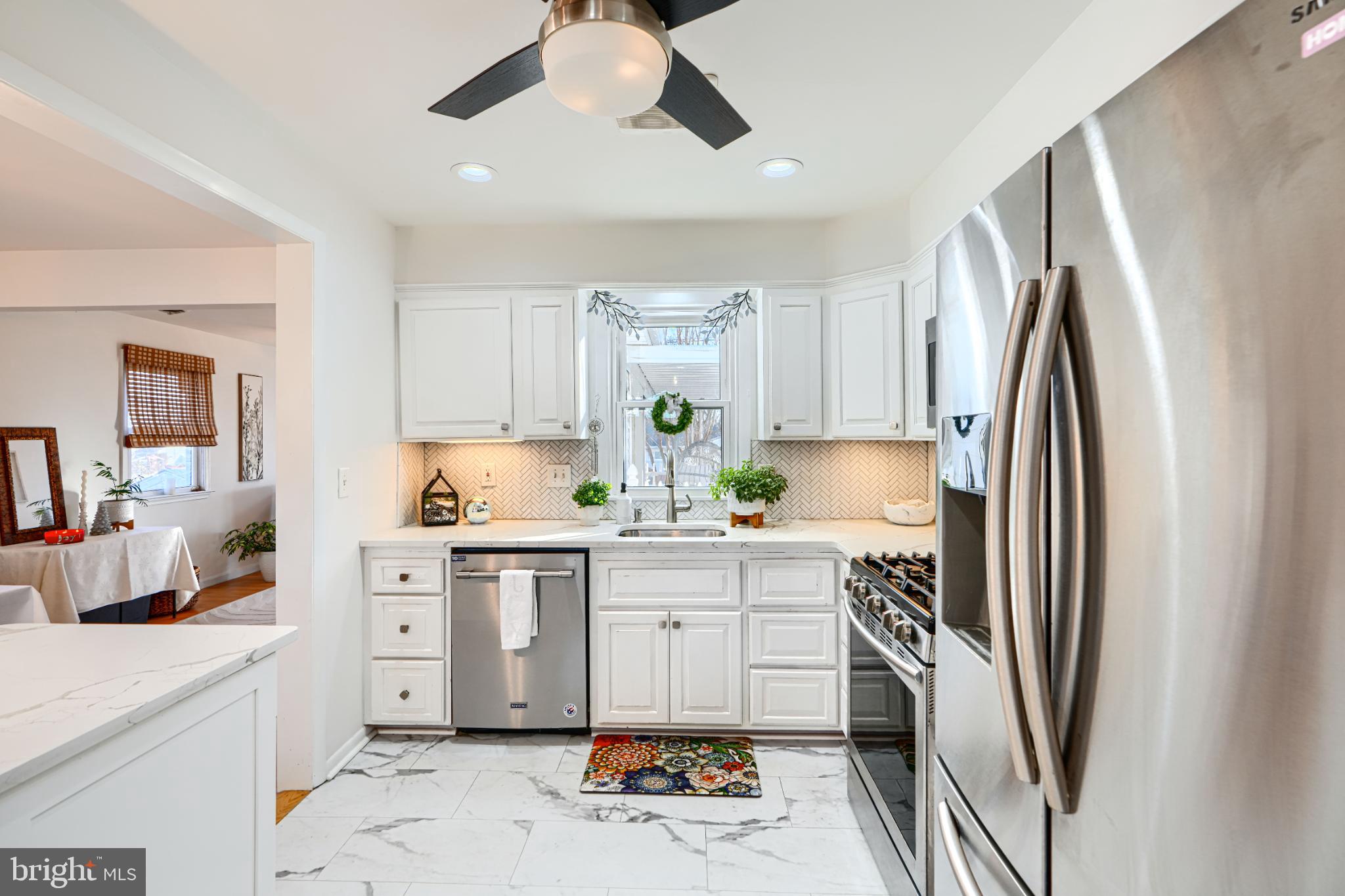 HARWOOD MANOR - Residential