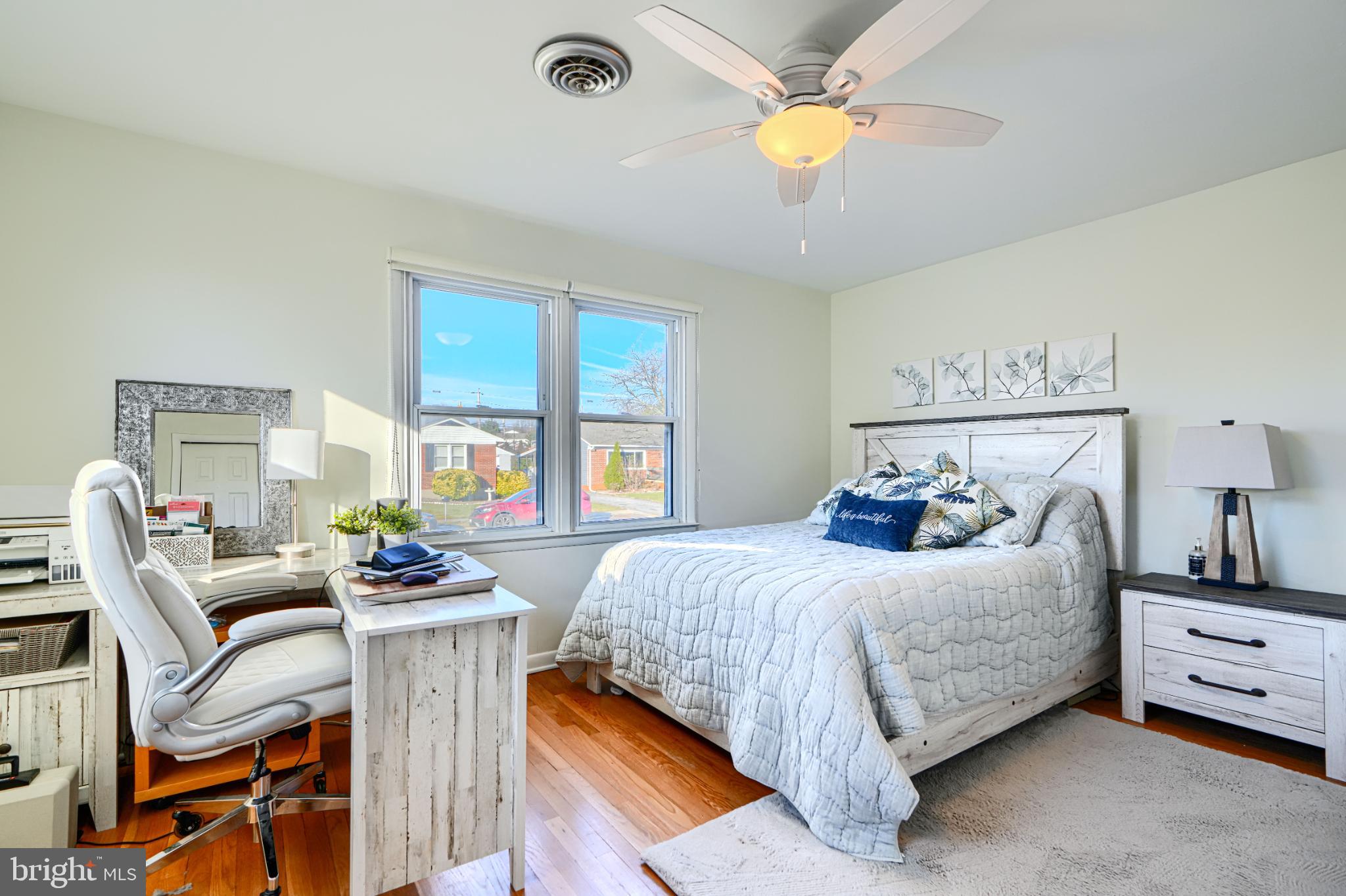 HARWOOD MANOR - Residential