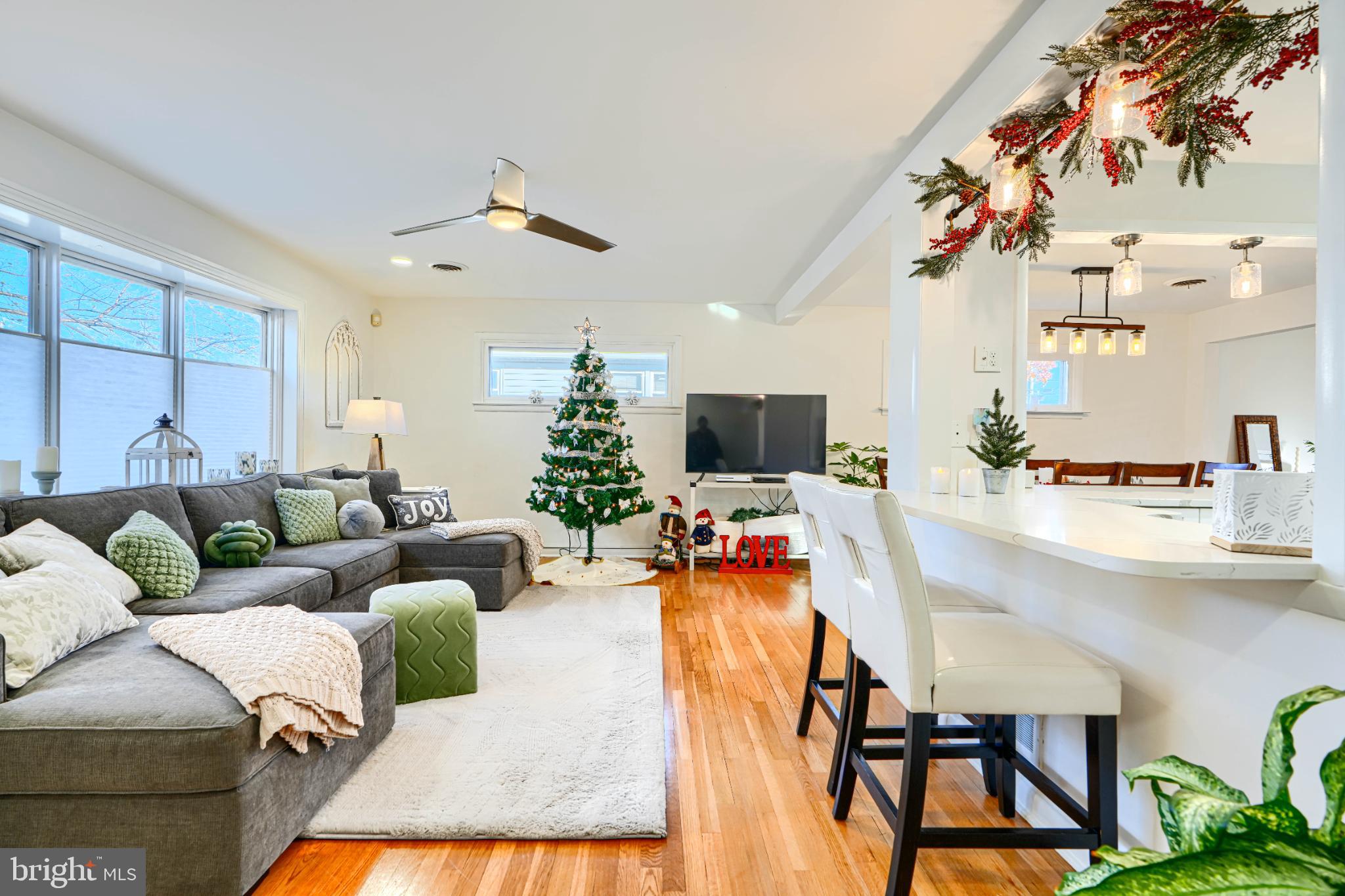 HARWOOD MANOR - Residential