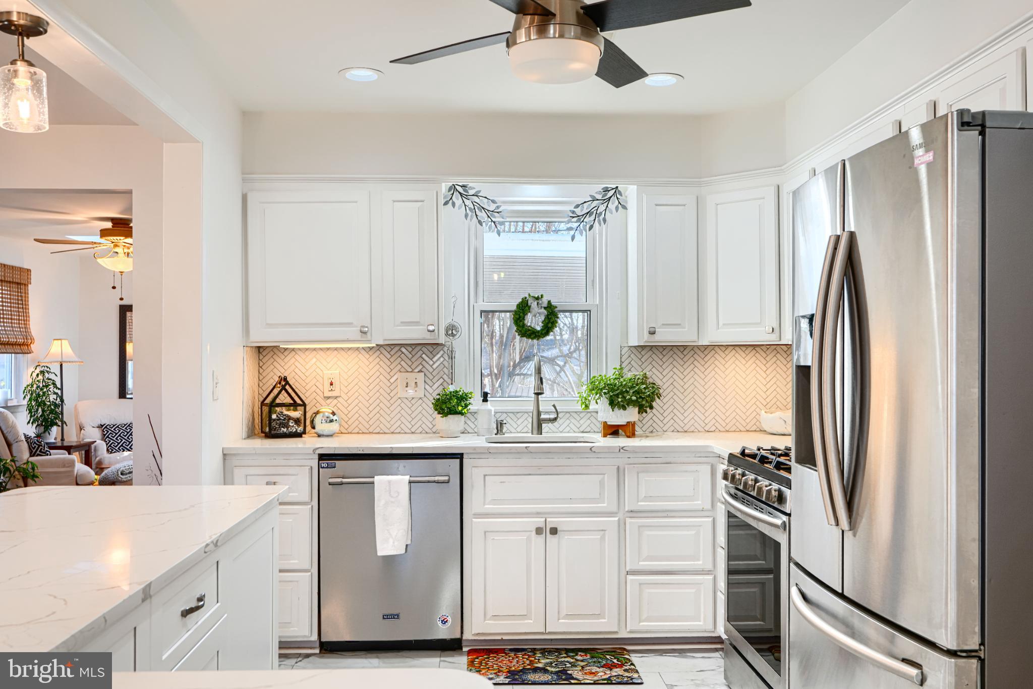 HARWOOD MANOR - Residential