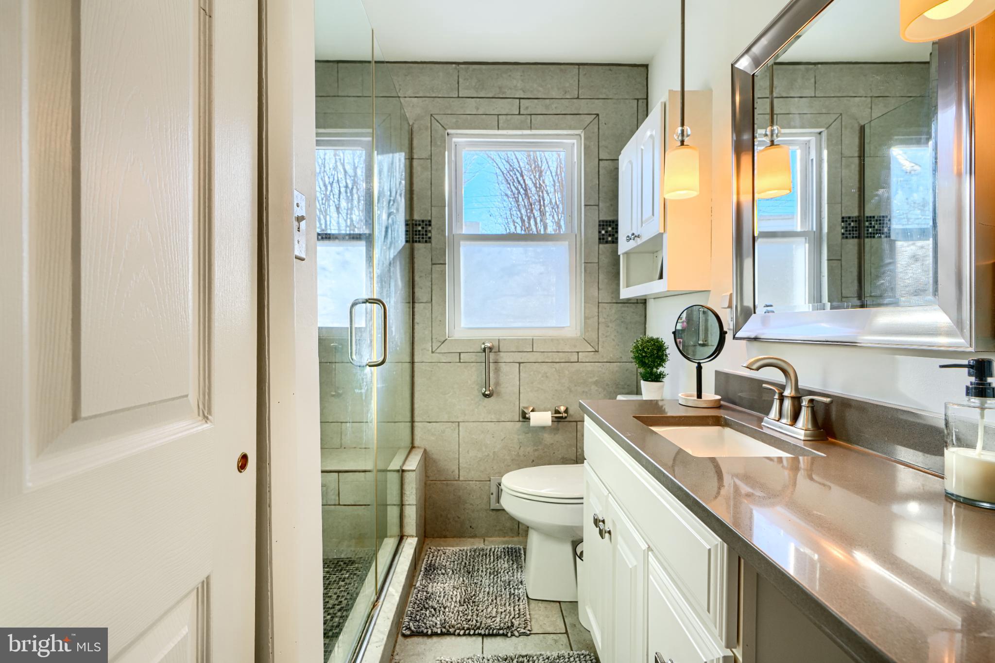 HARWOOD MANOR - Residential