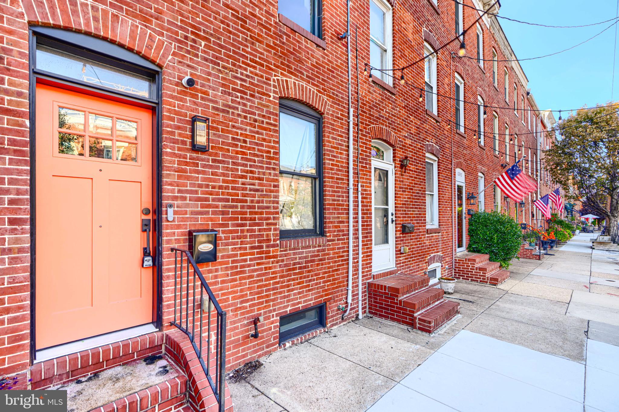 LOCUST POINT - Residential