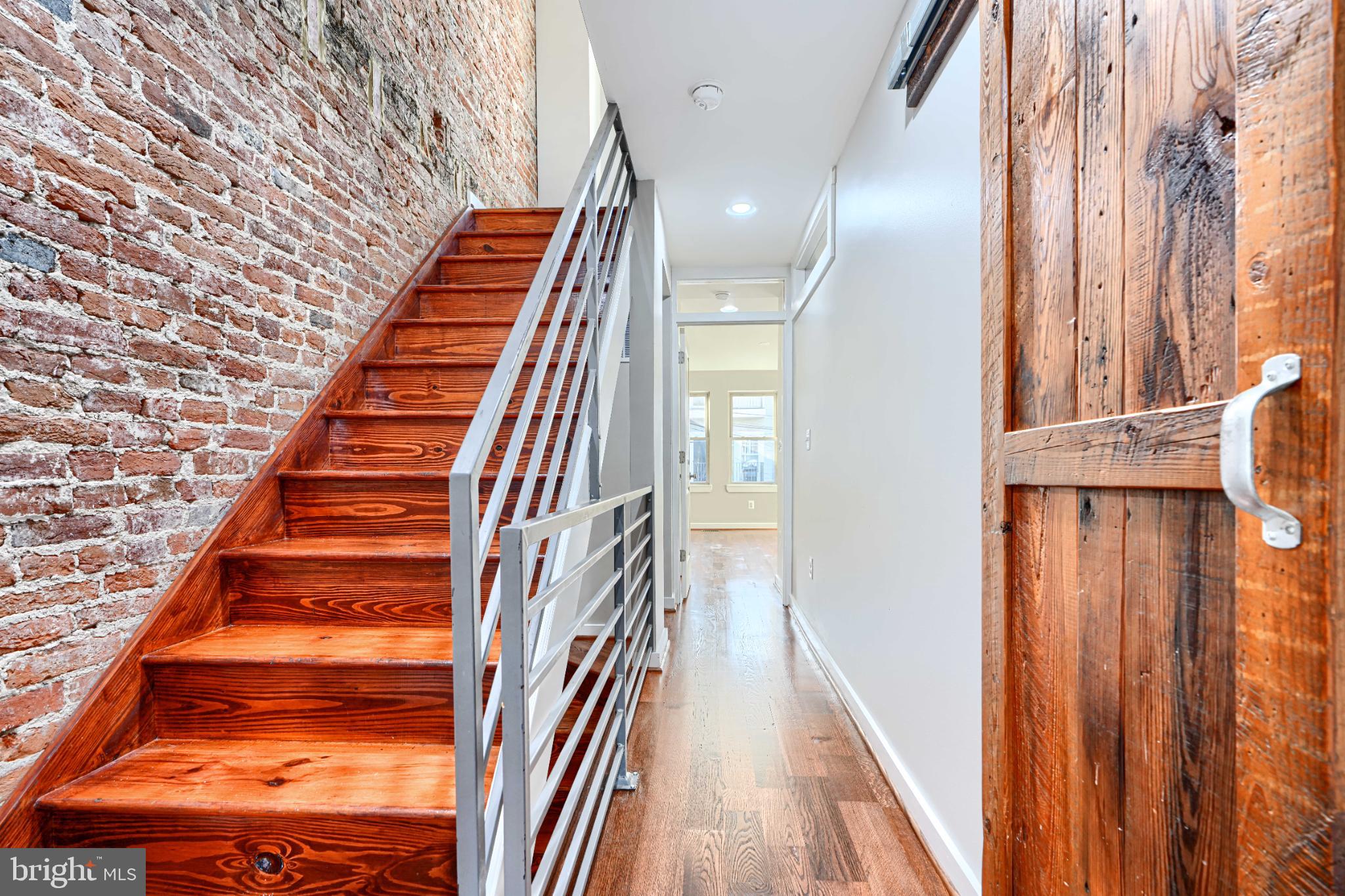 LOCUST POINT - Residential