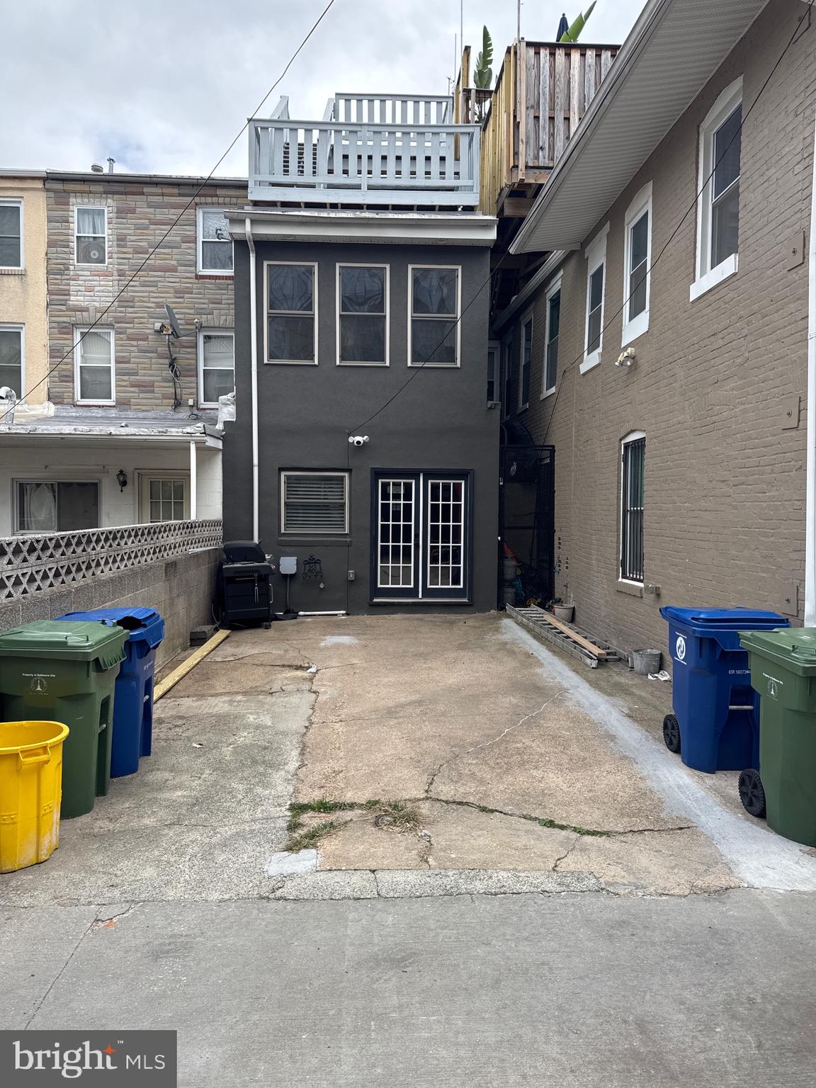 LOCUST POINT - Residential