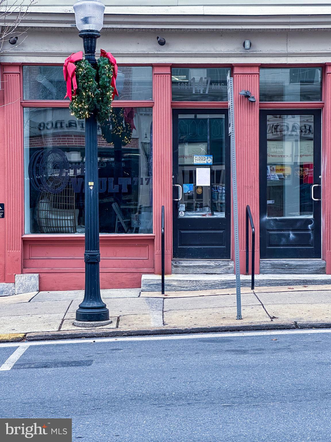 EAST SIDE OF CITY - Commercial Lease