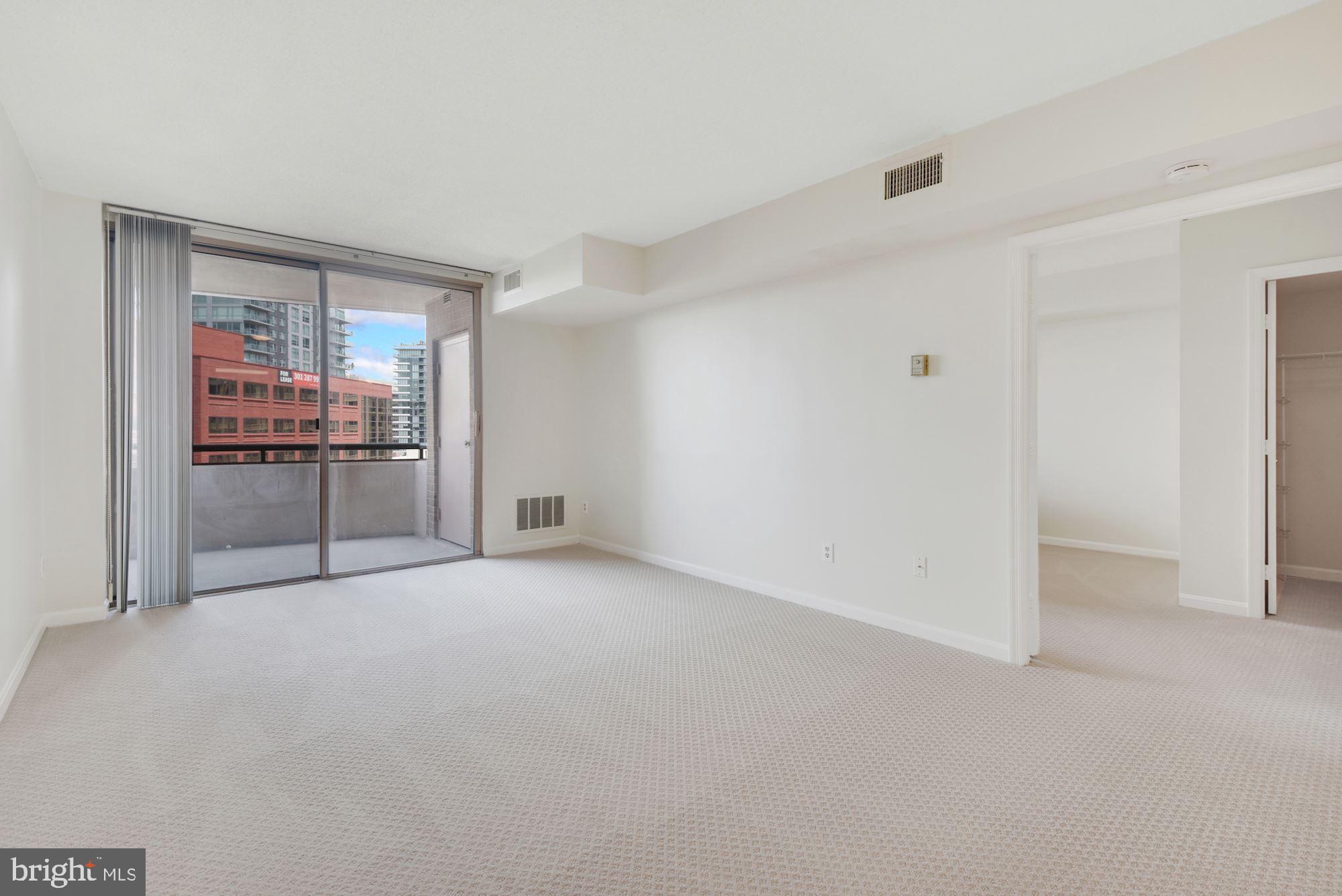 THE CHRISTOPHER - Residential