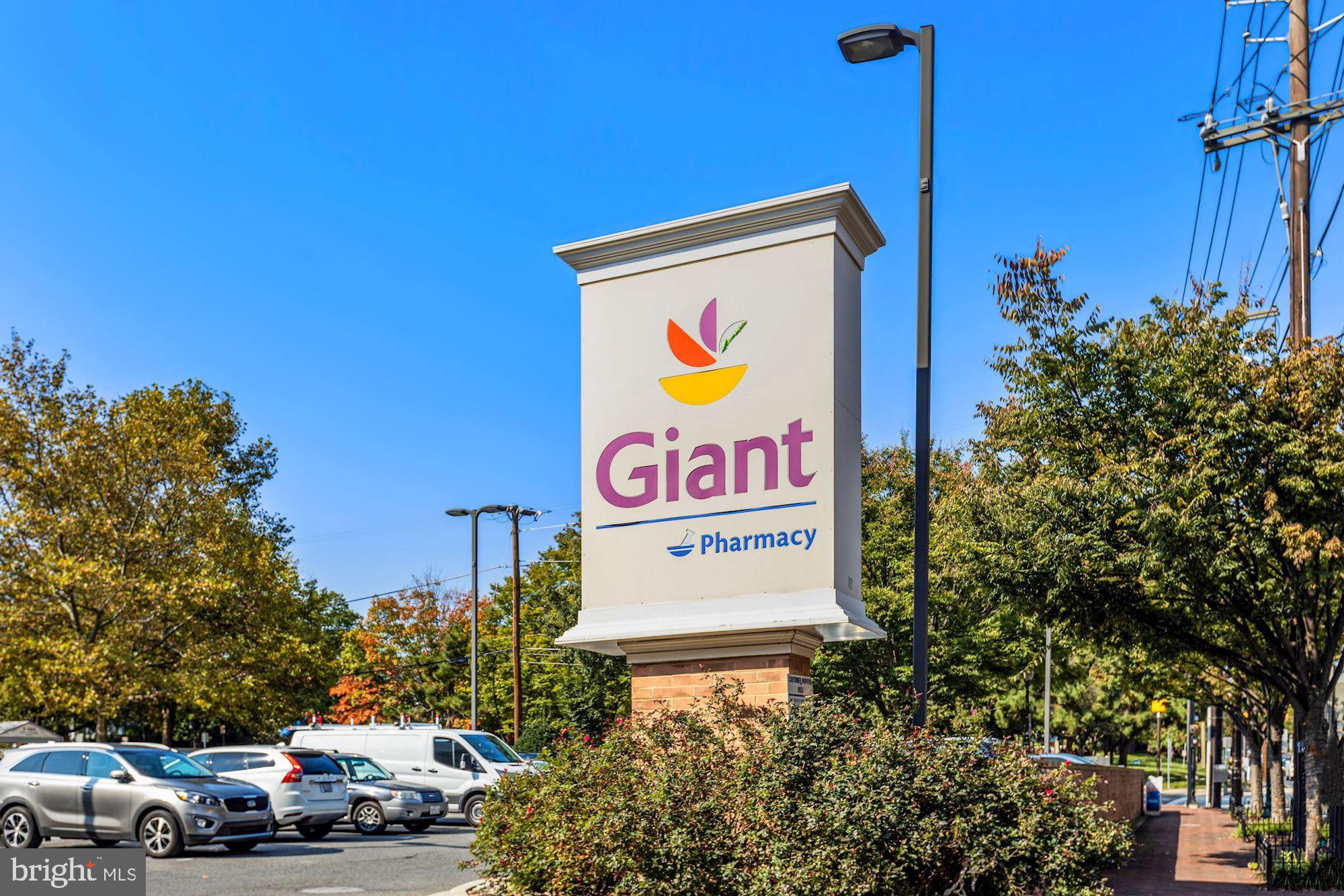 THE CHRISTOPHER - Residential