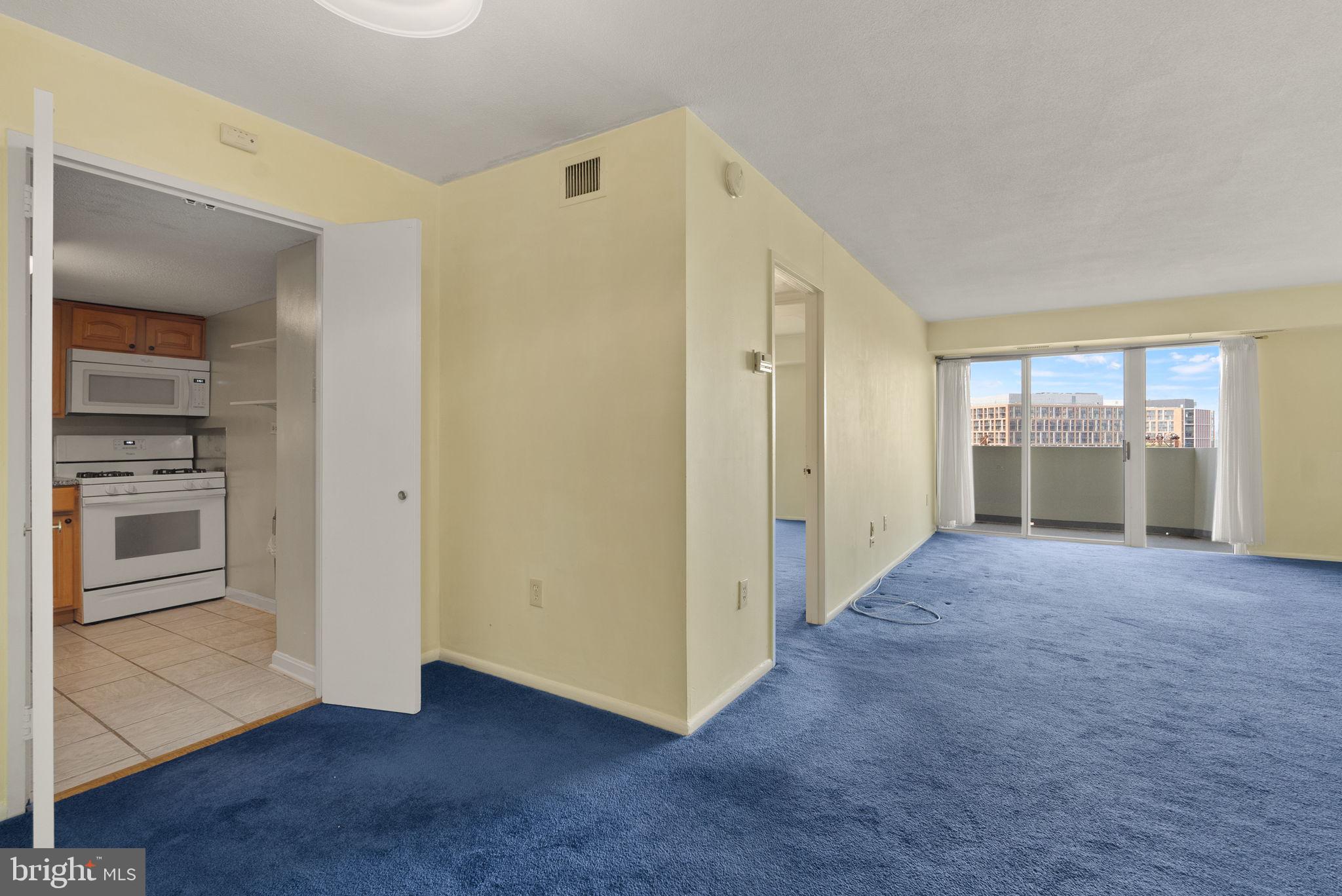 SOUTHWEST WATERFRONT - Residential Lease
