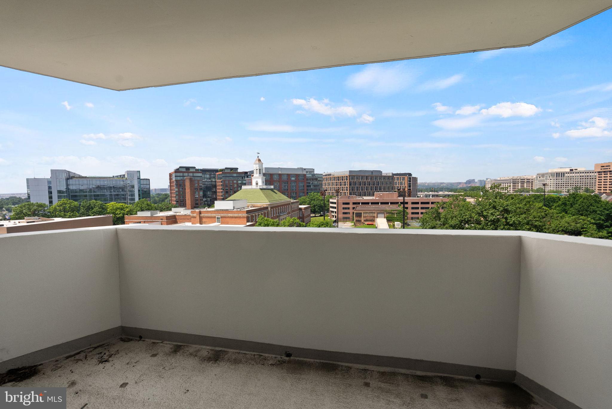 SOUTHWEST WATERFRONT - Residential Lease