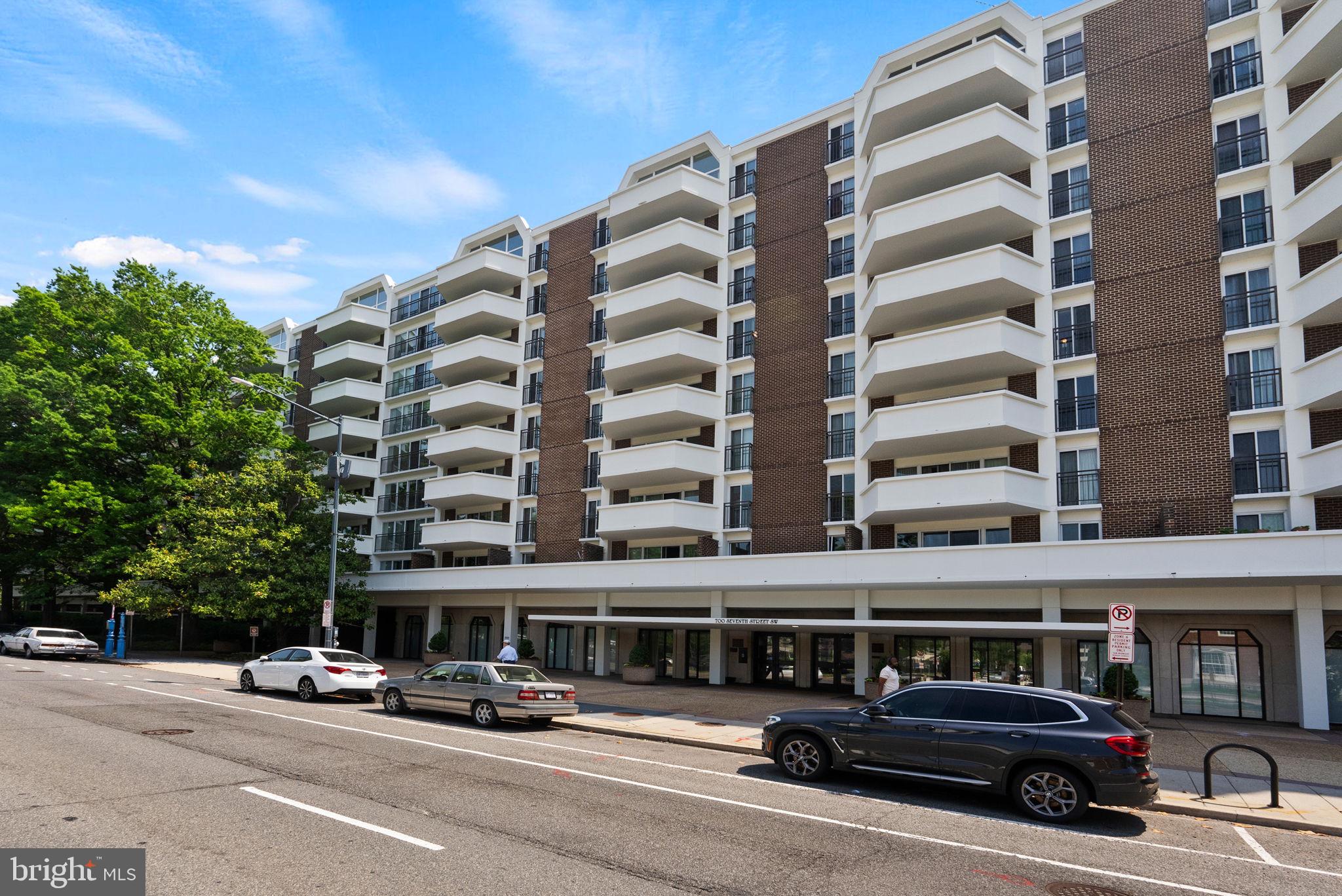 SOUTHWEST WATERFRONT - Residential Lease