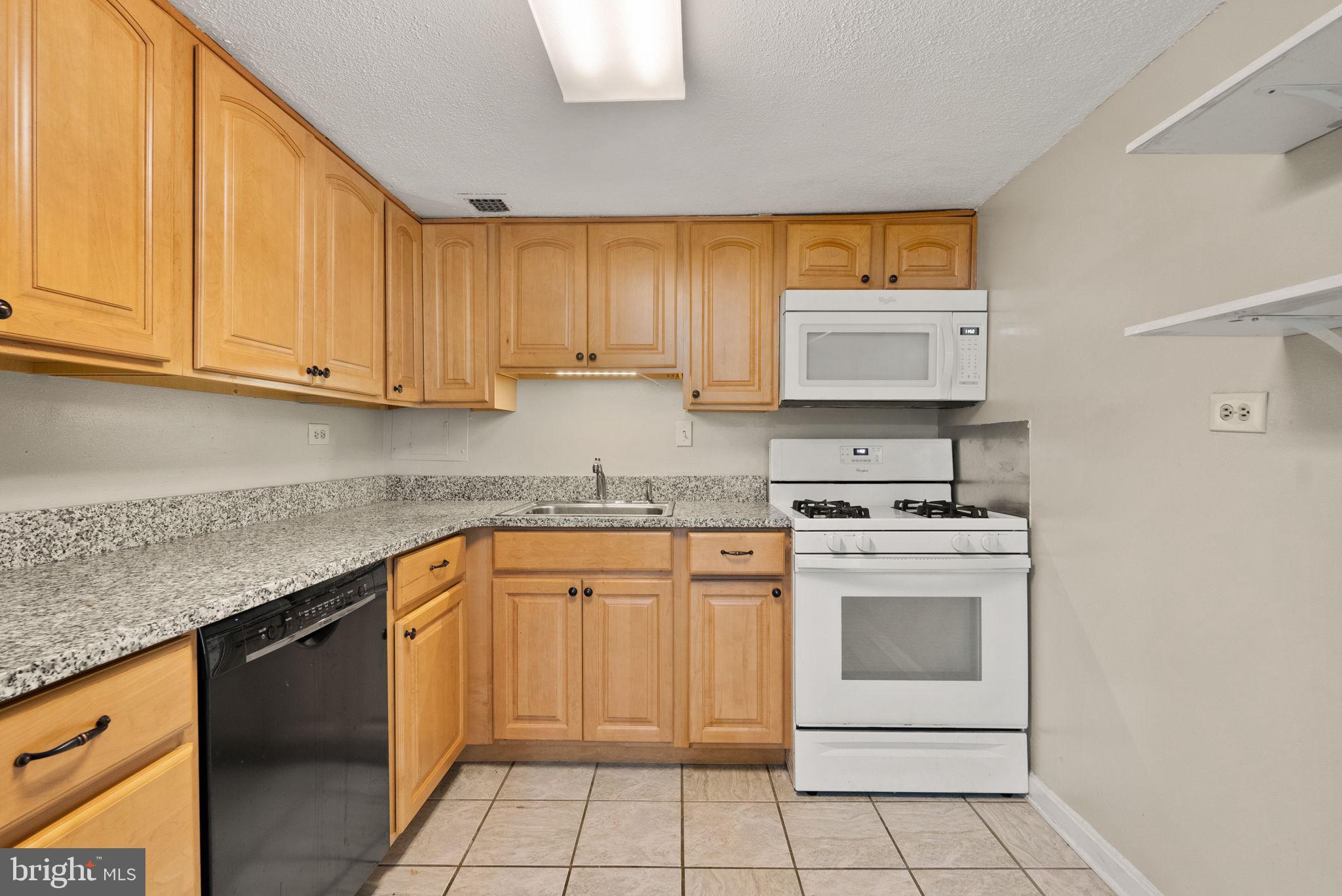 SOUTHWEST WATERFRONT - Residential Lease