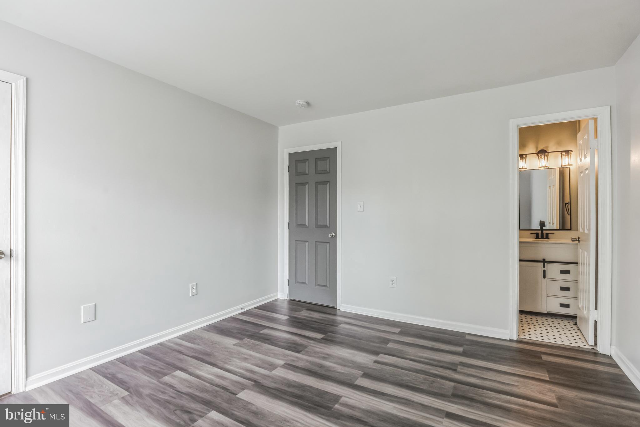 SOMERSET - Residential