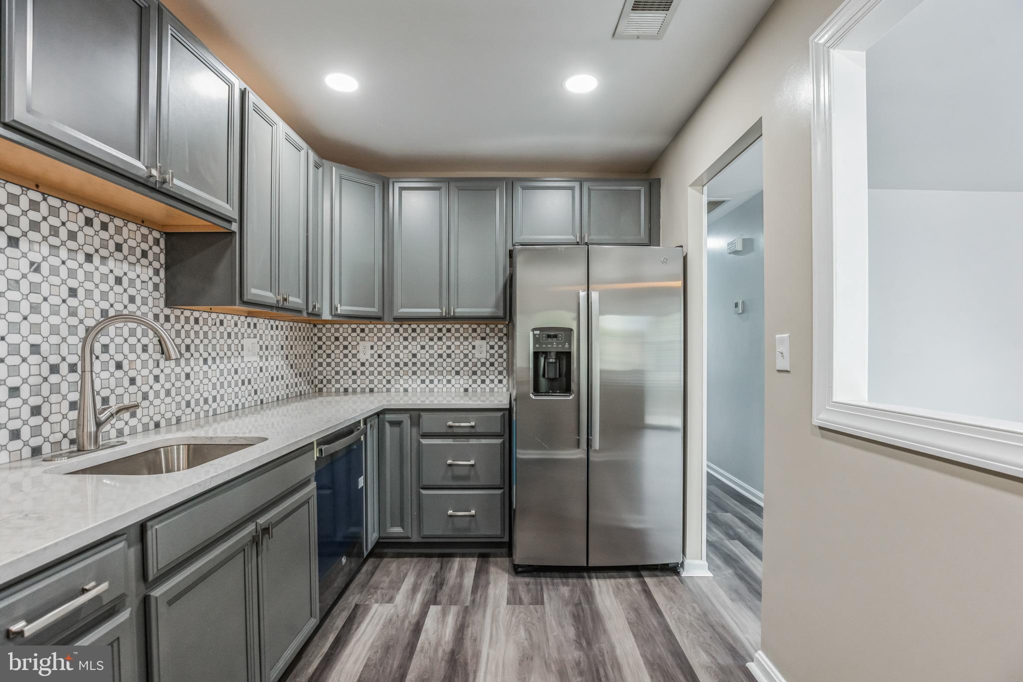 SOMERSET - Residential