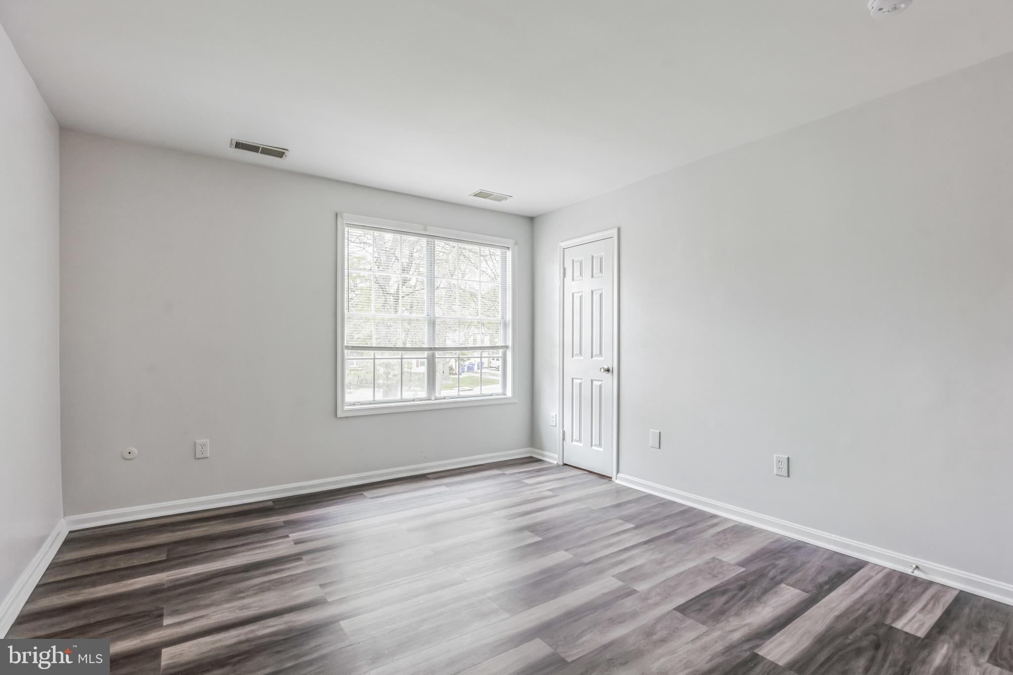 SOMERSET - Residential