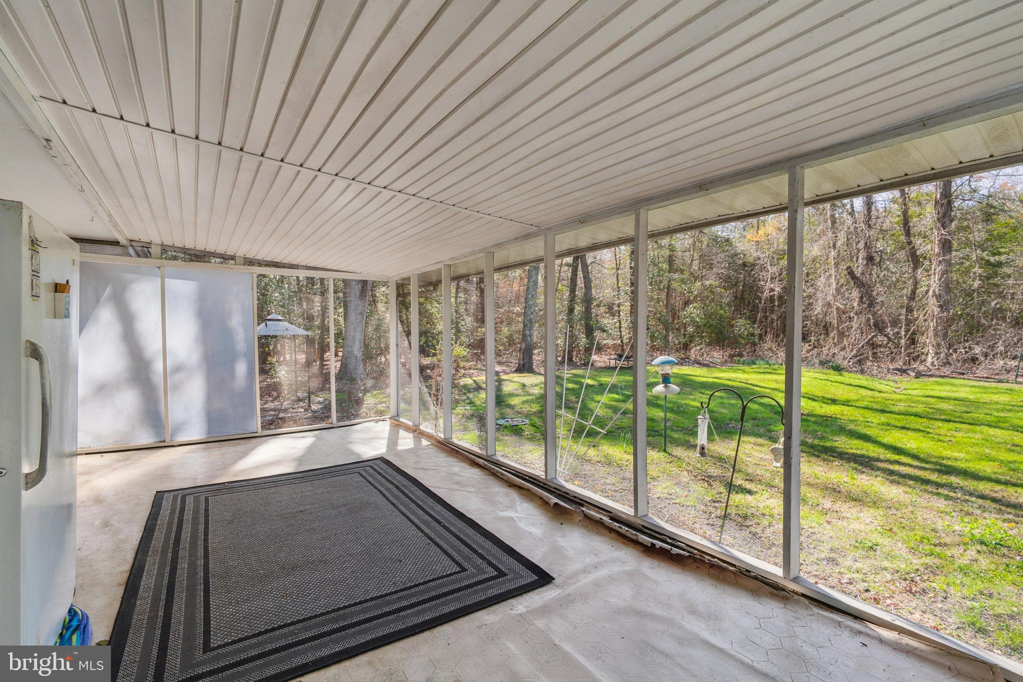 1236 PERRY'S CORNER