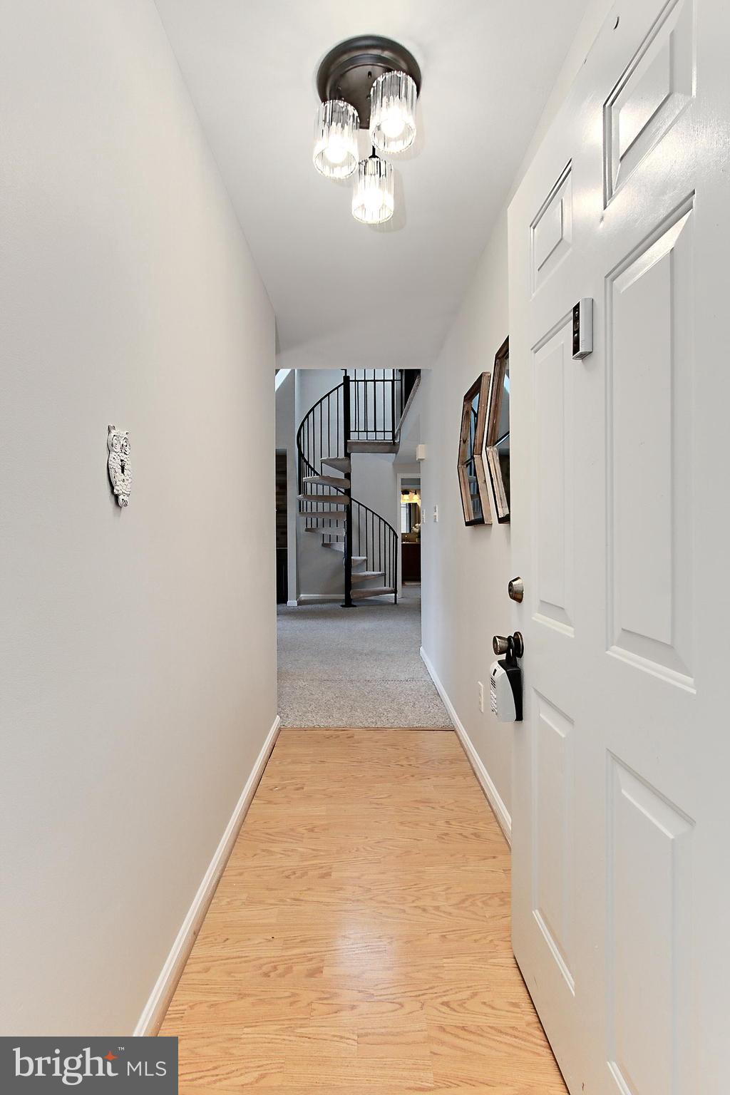 6913 SANDRA MARIE CIRCLE B B