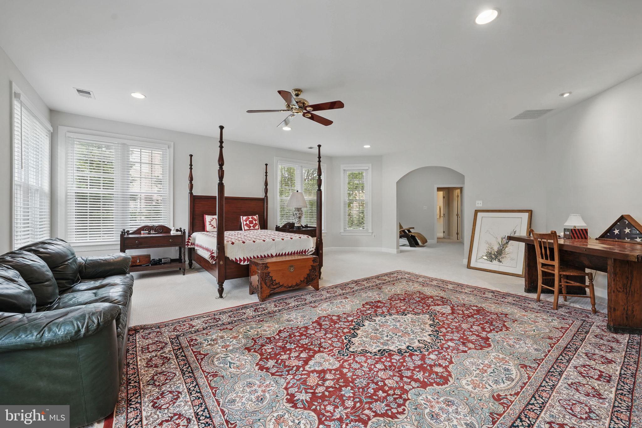 1813 SOLITAIRE LANE