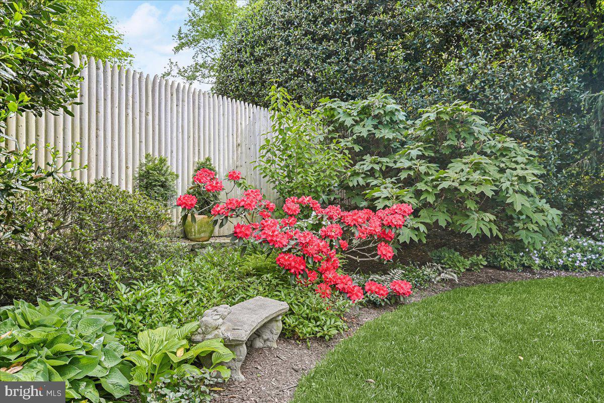 WESTMORELAND HILLS - Residential