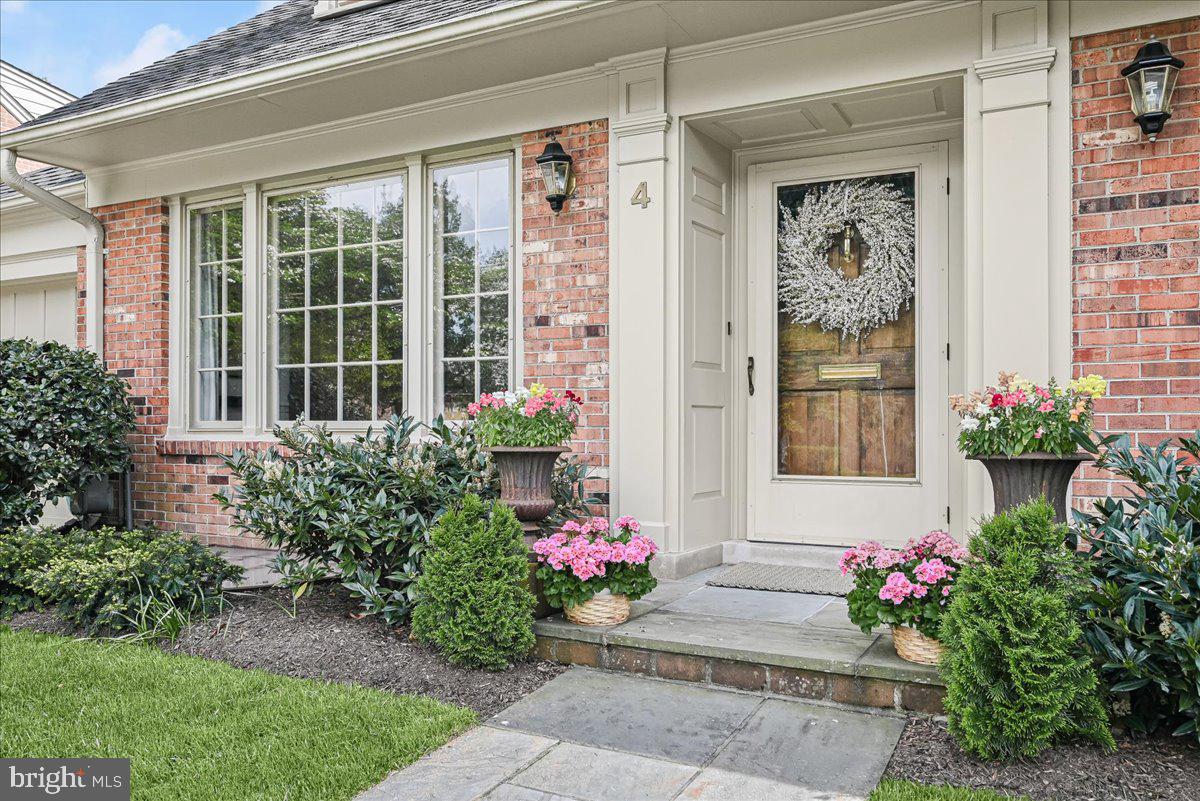 WESTMORELAND HILLS - Residential