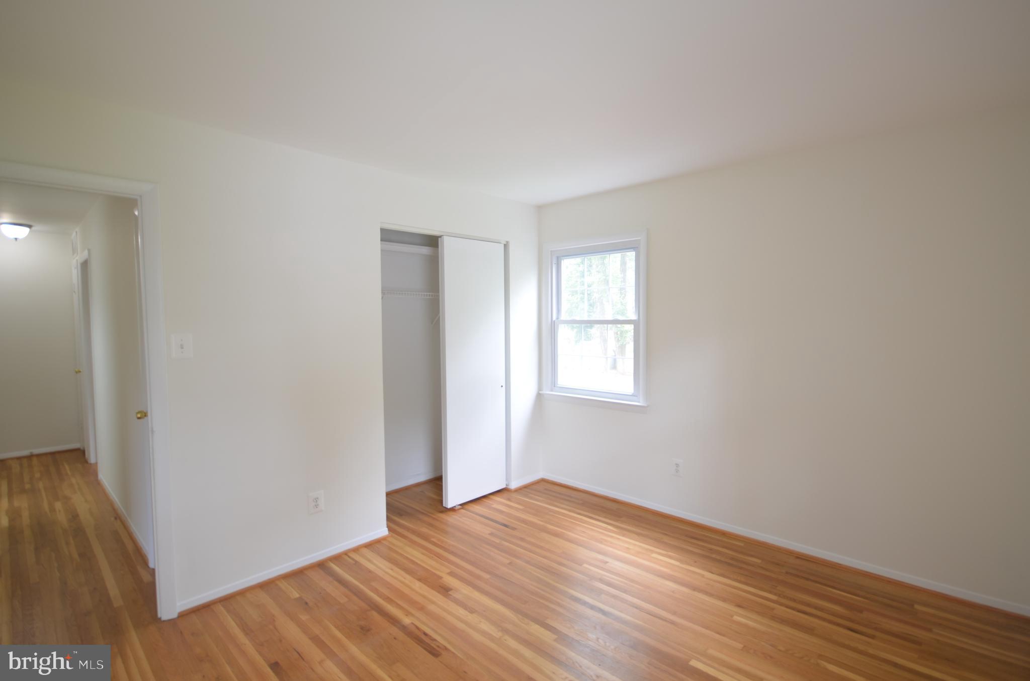 ROLLING VALLEY - Residential Lease