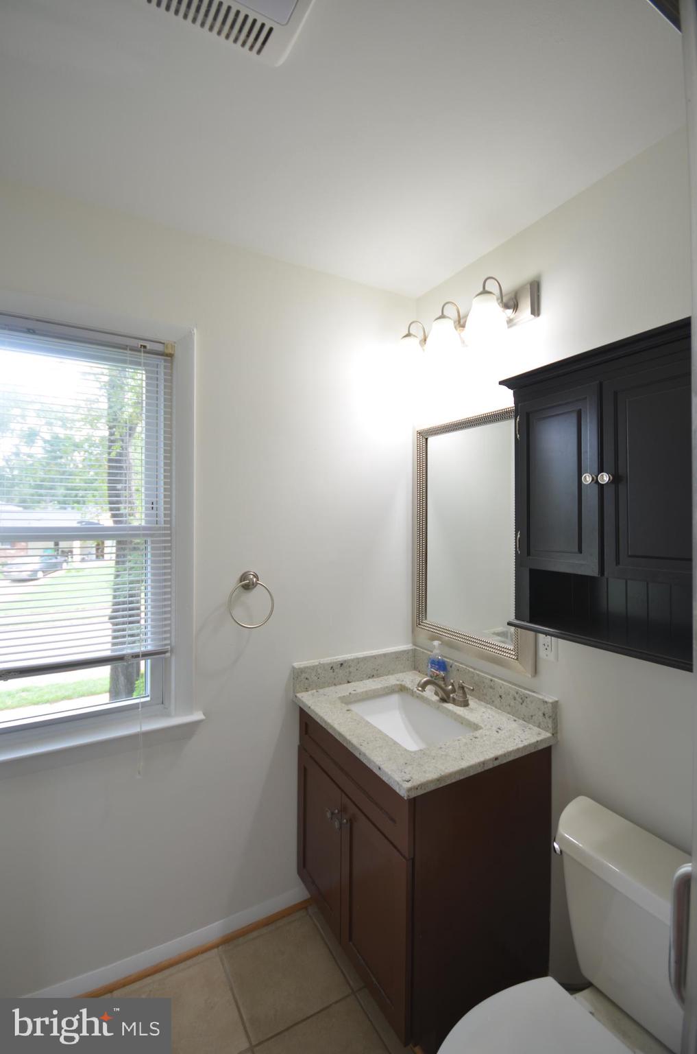 ROLLING VALLEY - Residential Lease