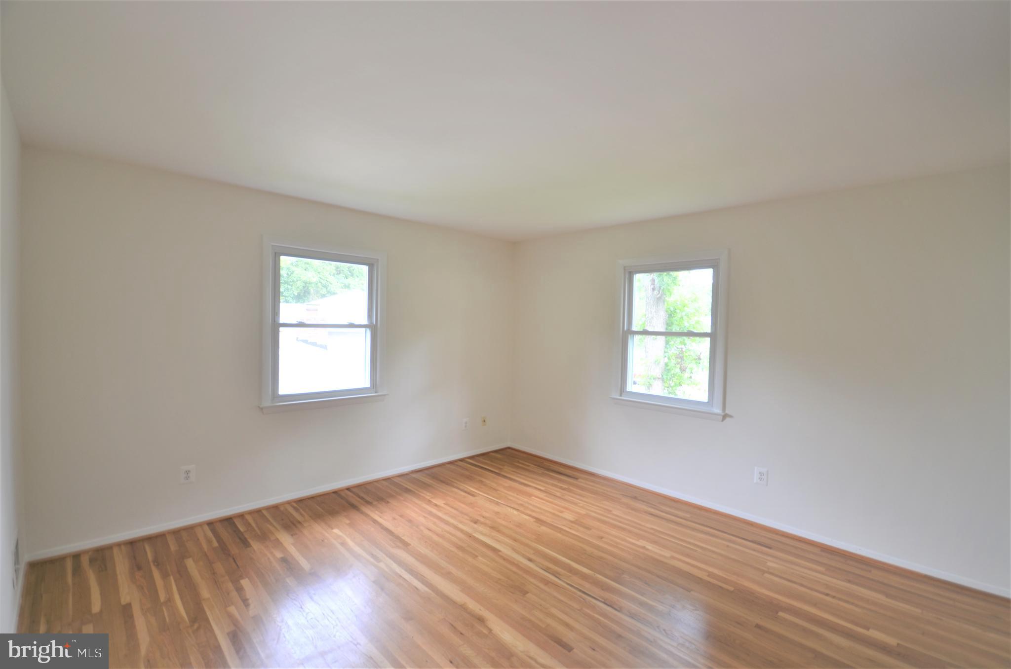 ROLLING VALLEY - Residential Lease