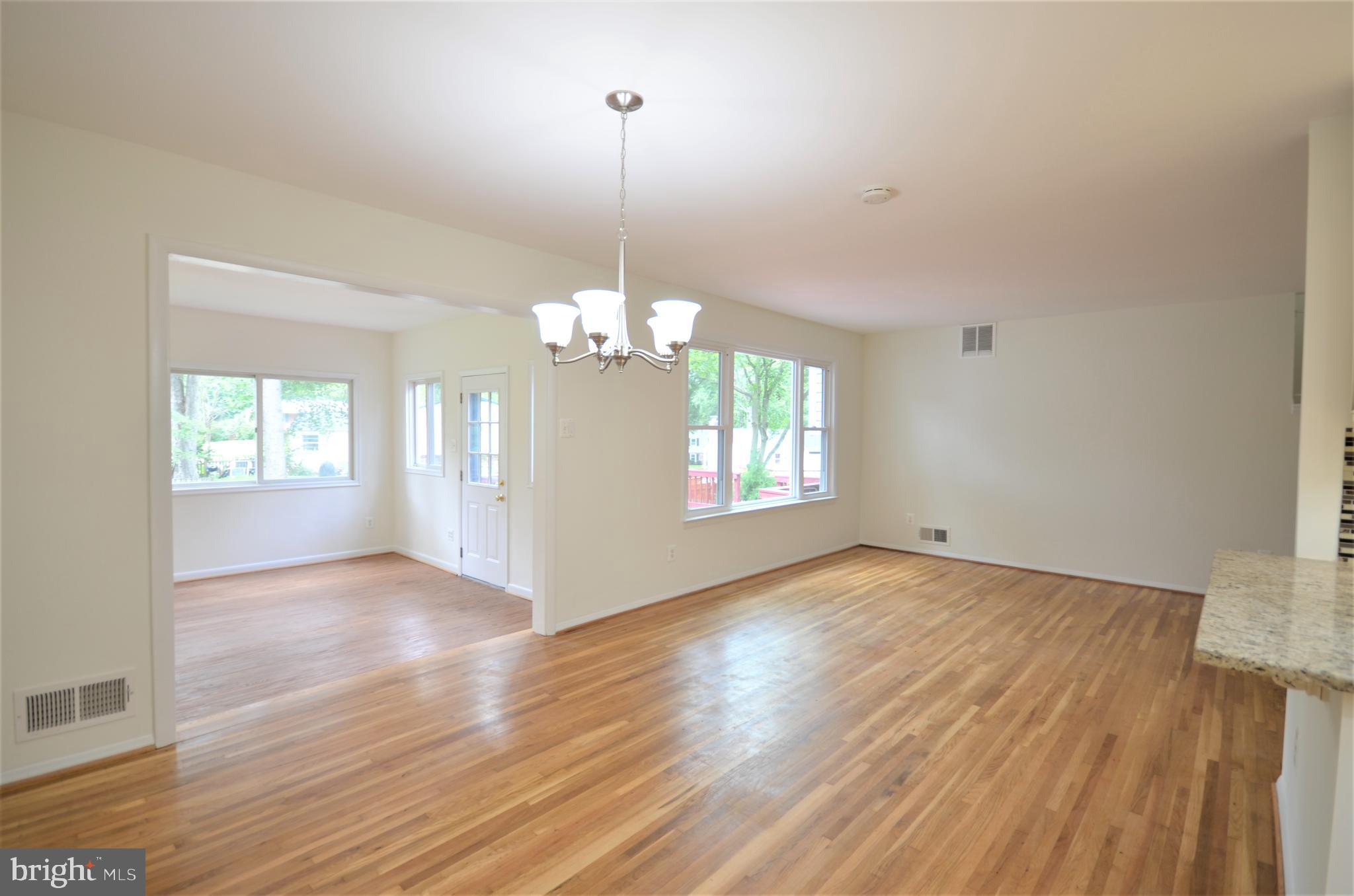 ROLLING VALLEY - Residential Lease