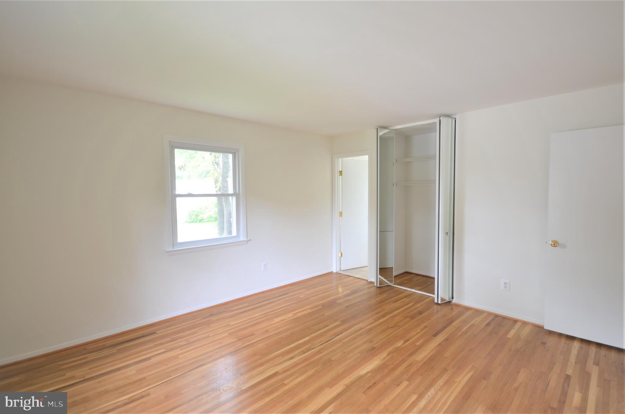 ROLLING VALLEY - Residential Lease