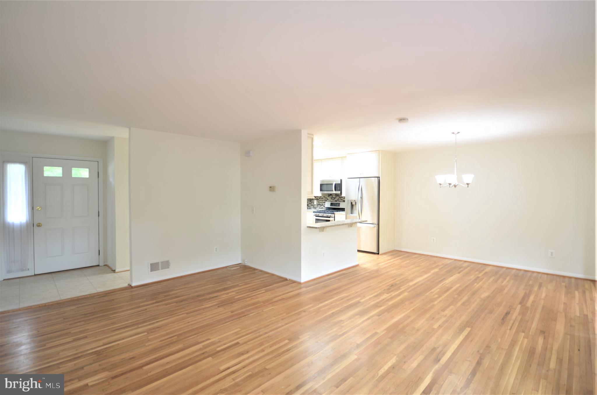 ROLLING VALLEY - Residential Lease