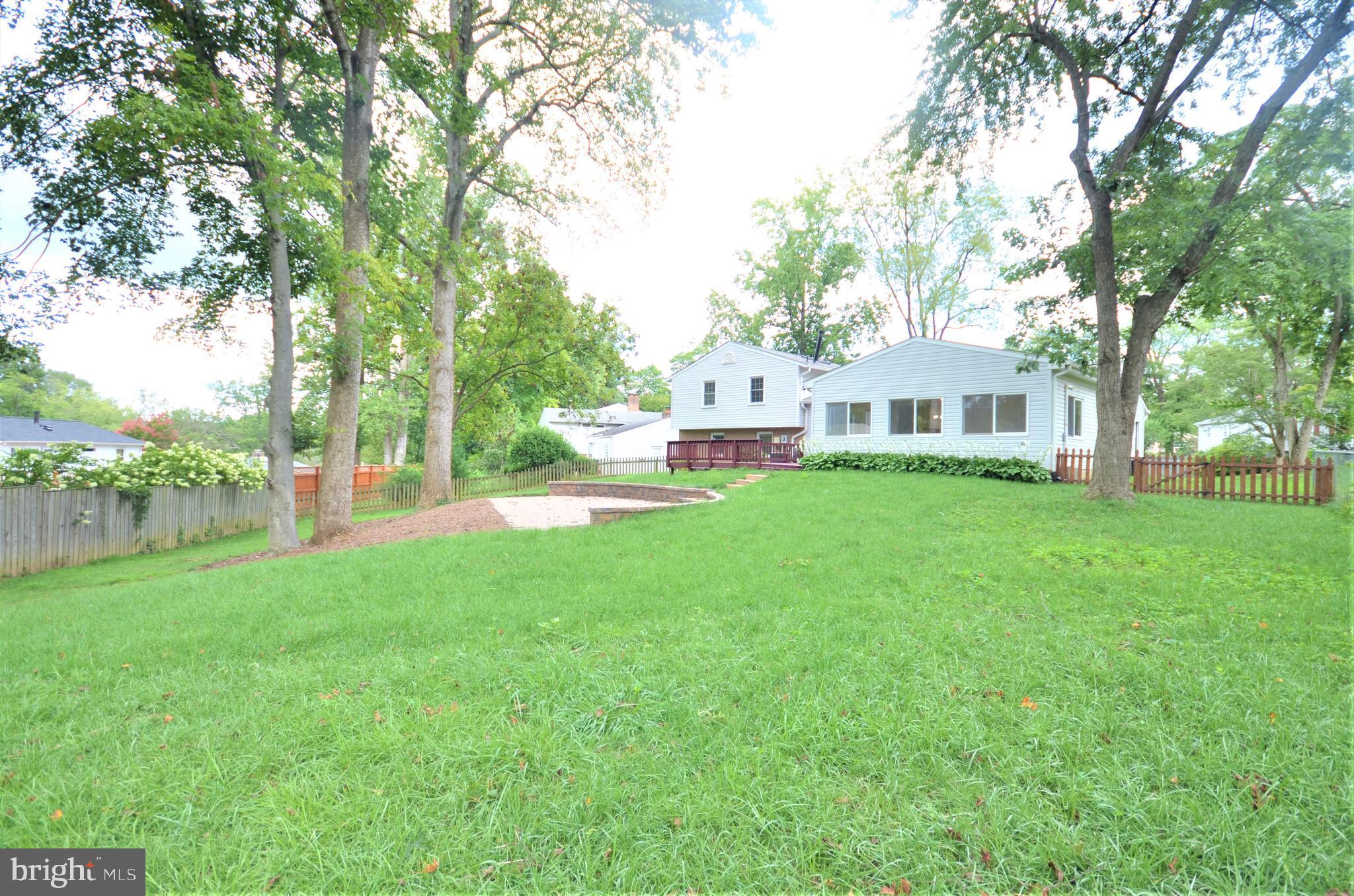 ROLLING VALLEY - Residential Lease