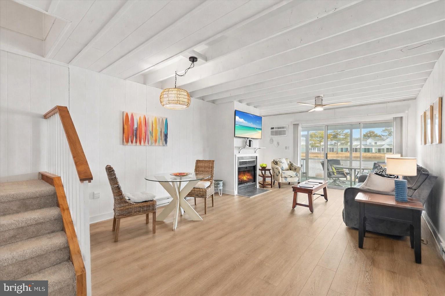 38050 MOCKINGBIRD LANE 97