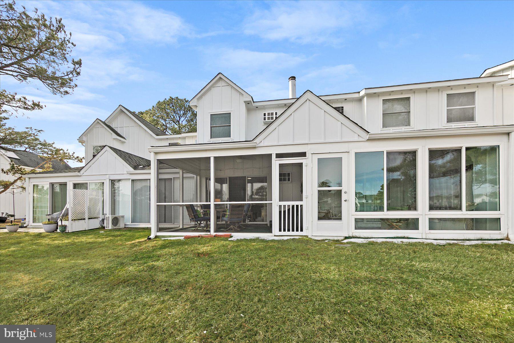 MALLARD LAKES - Residential