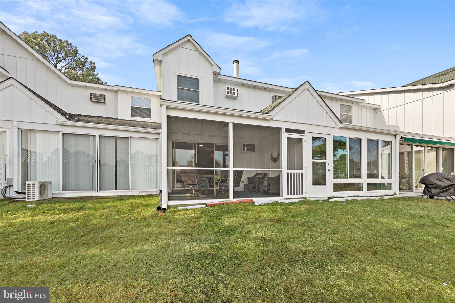 MALLARD LAKES - Residential