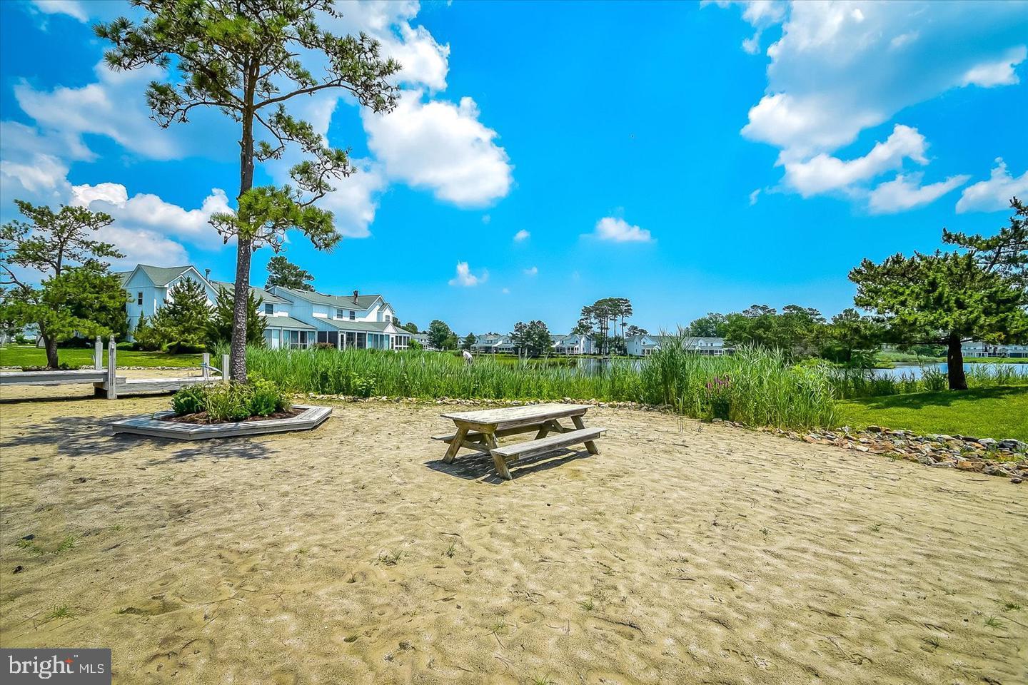 MALLARD LAKES - Residential