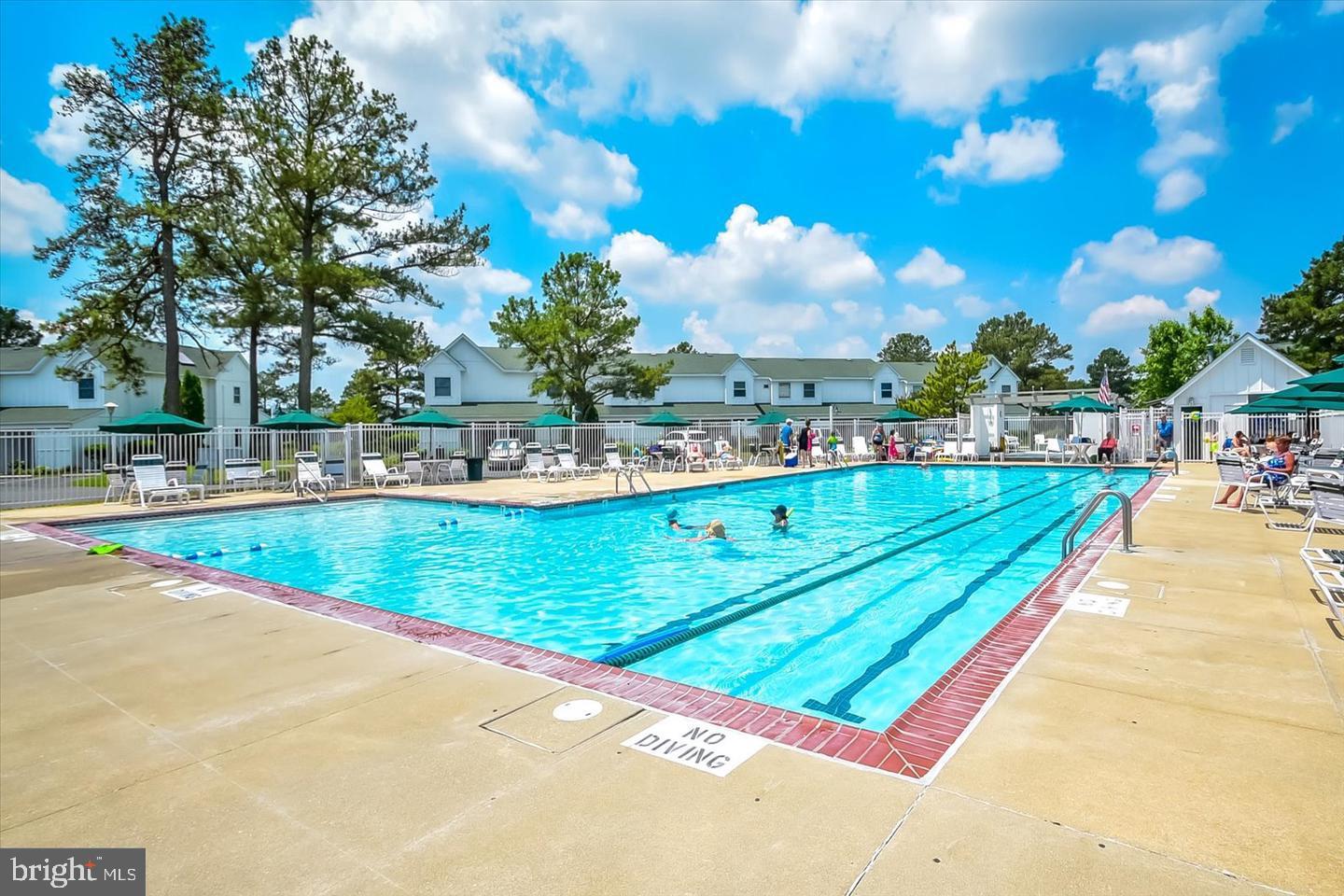 MALLARD LAKES - Residential