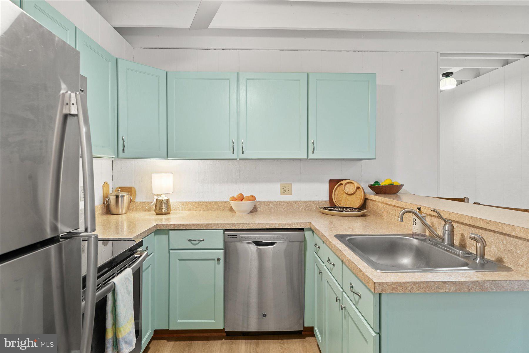 MALLARD LAKES - Residential