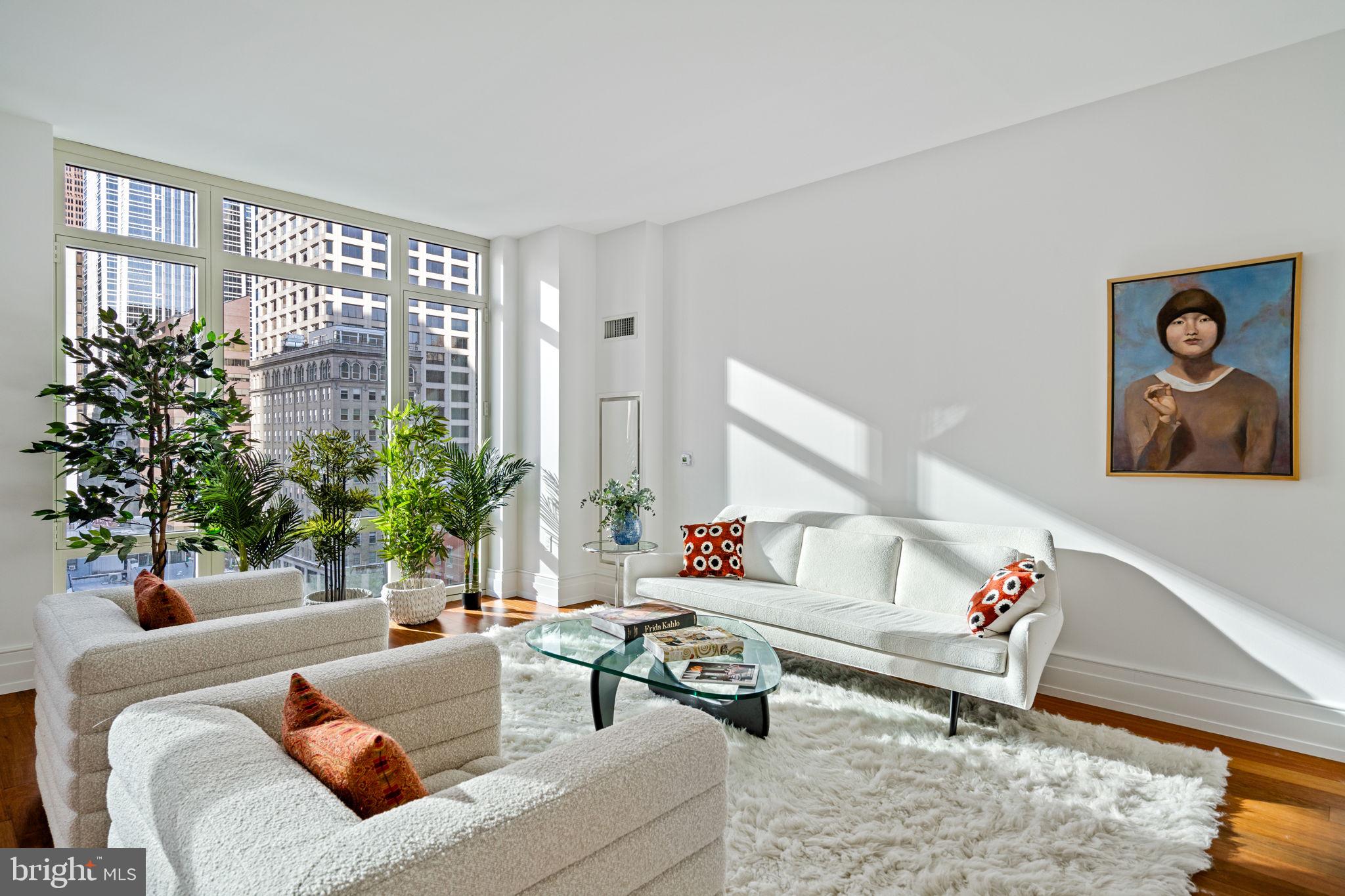 RITTENHOUSE SQUARE - Residential