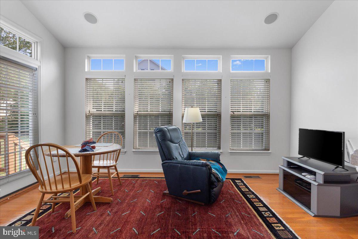 SUFFIELD MEADOWS - Residential