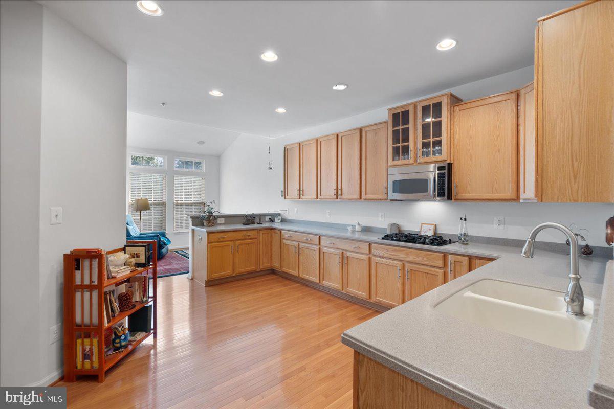 SUFFIELD MEADOWS - Residential