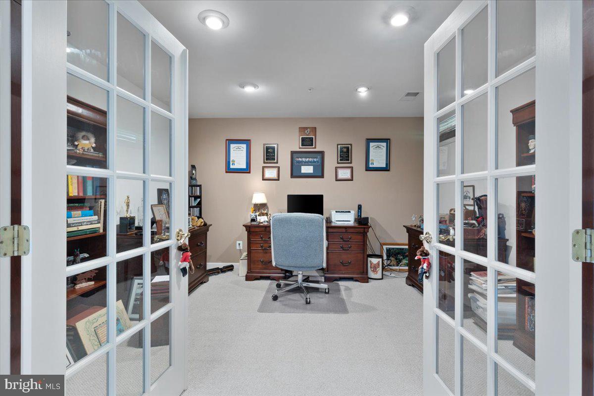 SUFFIELD MEADOWS - Residential