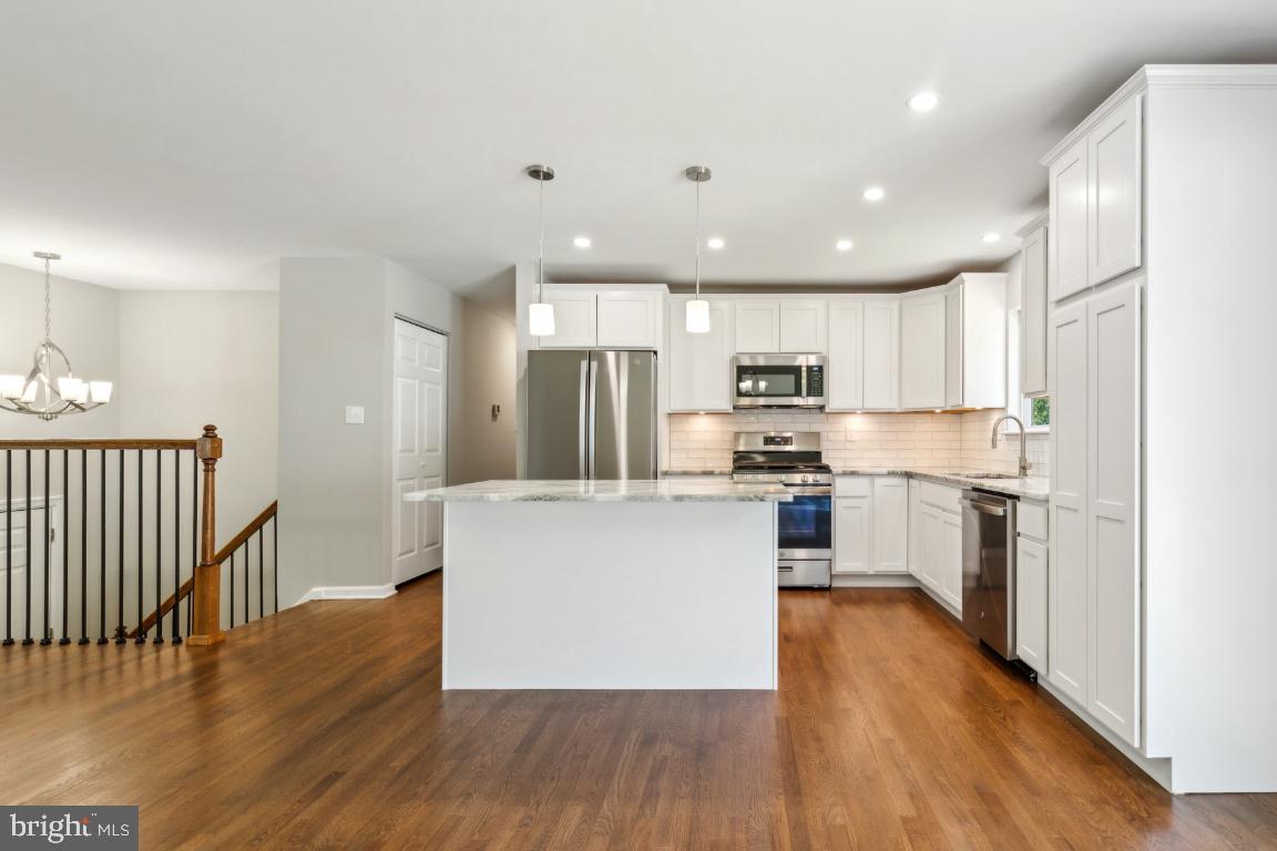 3713 DEMING DRIVE