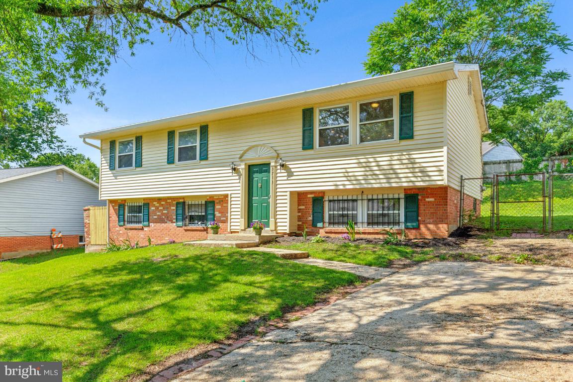 3713 DEMING DRIVE