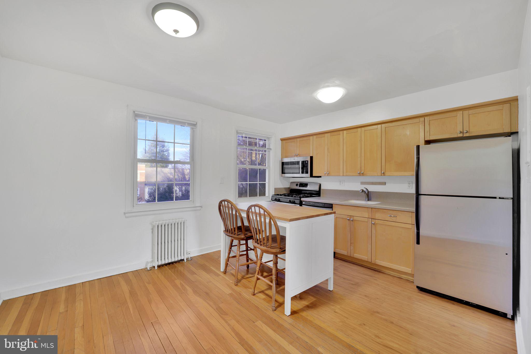 2221 WASHINGTON AVENUE 301