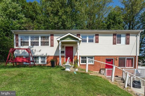 1506 AIDEN DRIVE WOODBRIDGE VA 22191