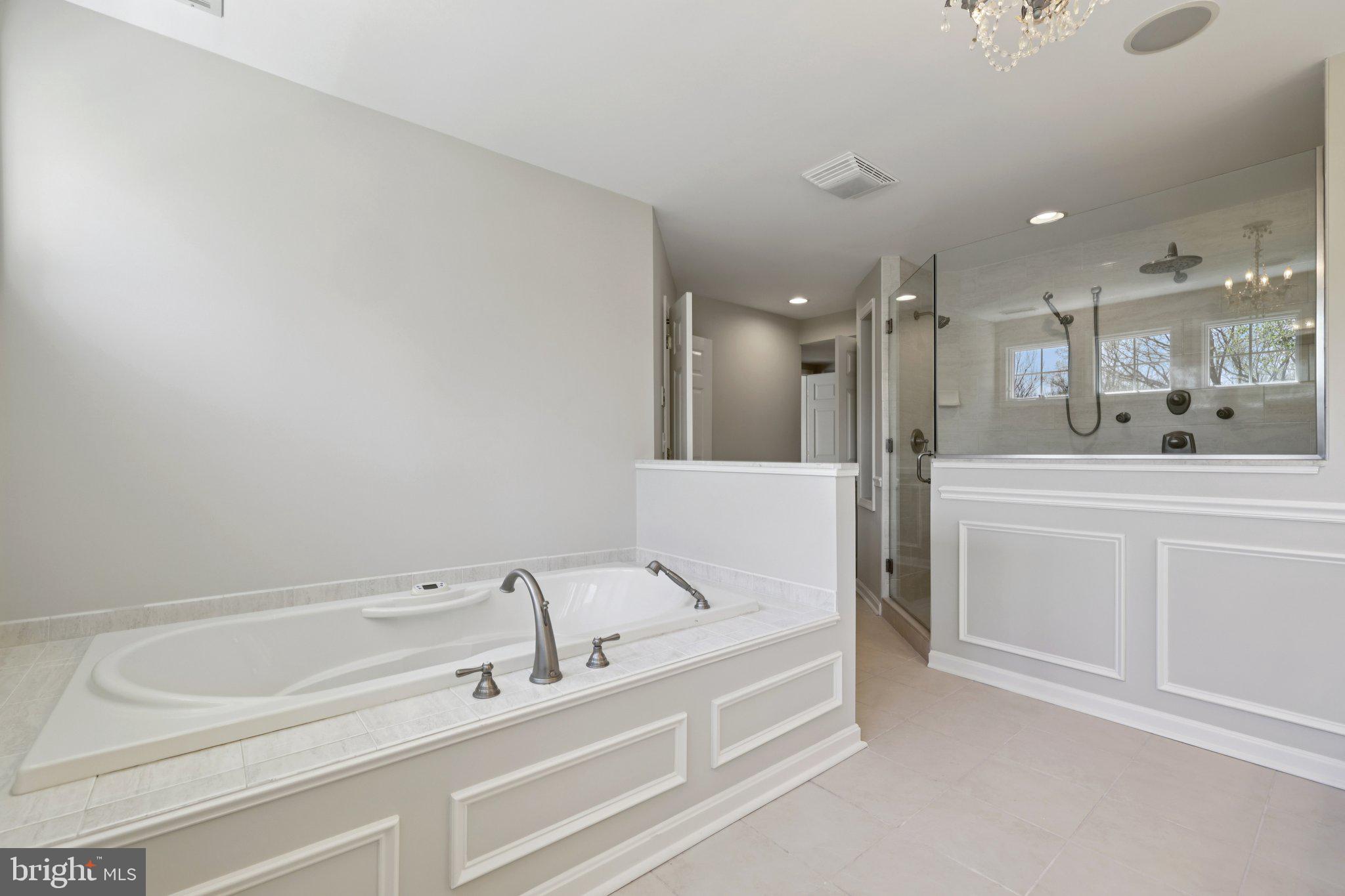 RAVENHURST - Residential